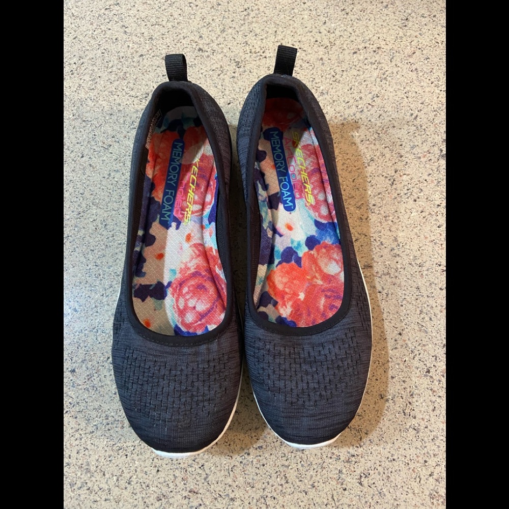 Skechers Size 6.5